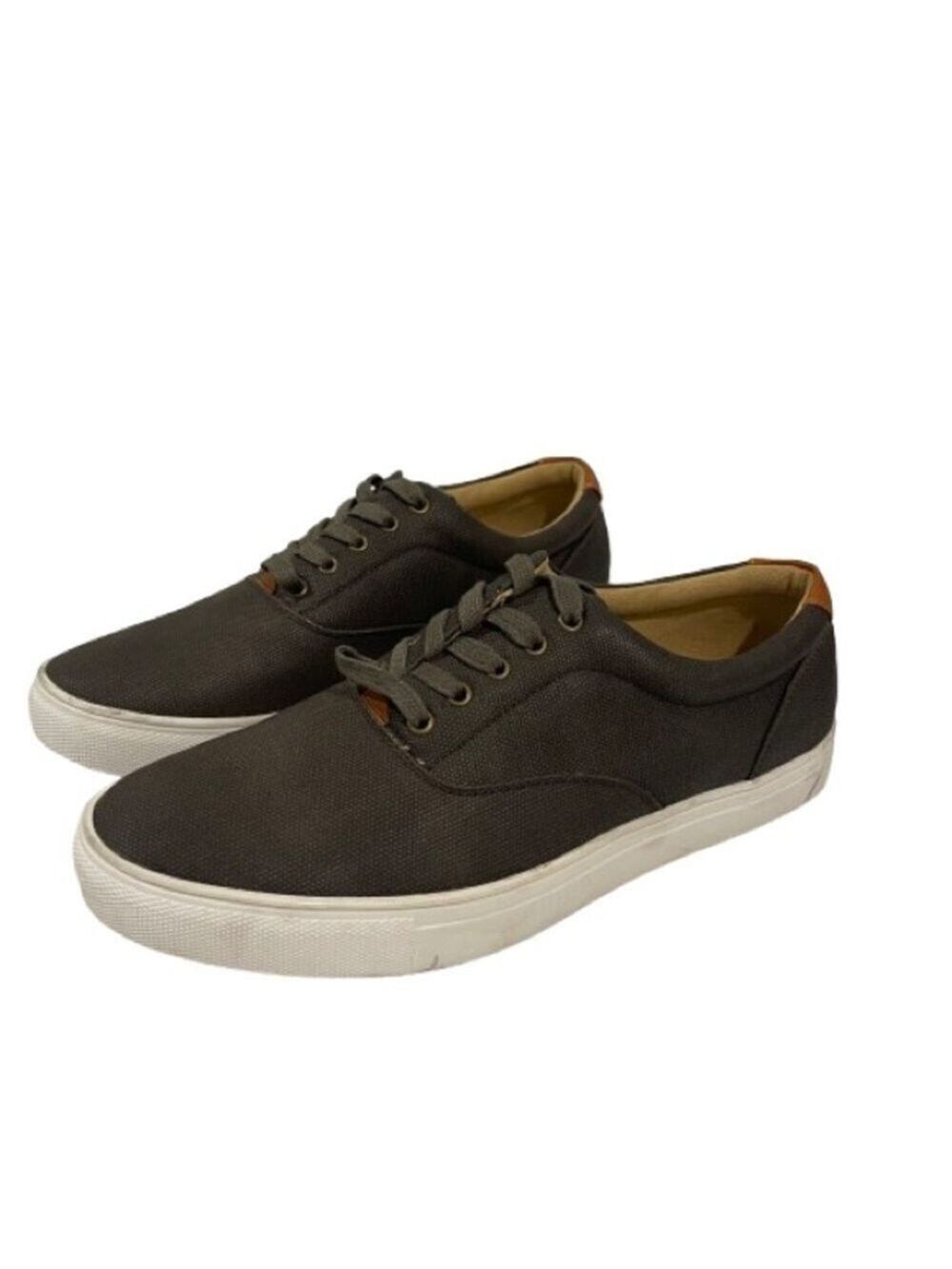 Men’s Arider Green Low Top Lace Casual Shoe Size 7.5 US!